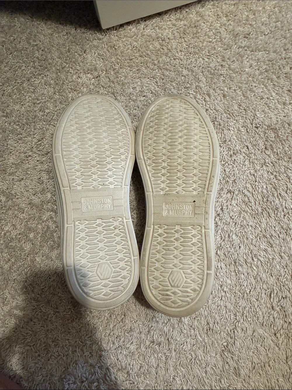 Johnston & Murphy Men's Low-Top Leather Sneakers in Light Gray